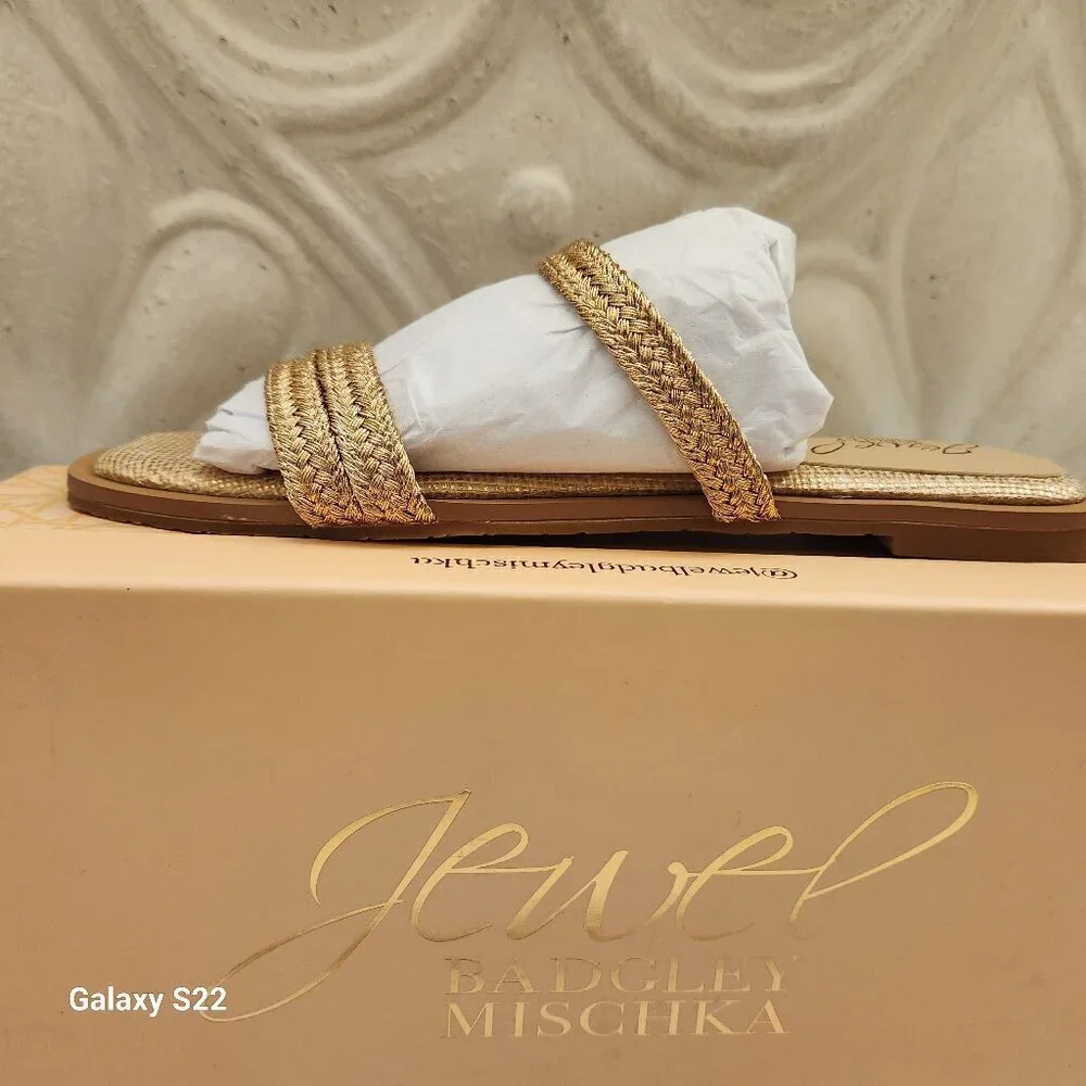 Jewel Badgley Mischka 